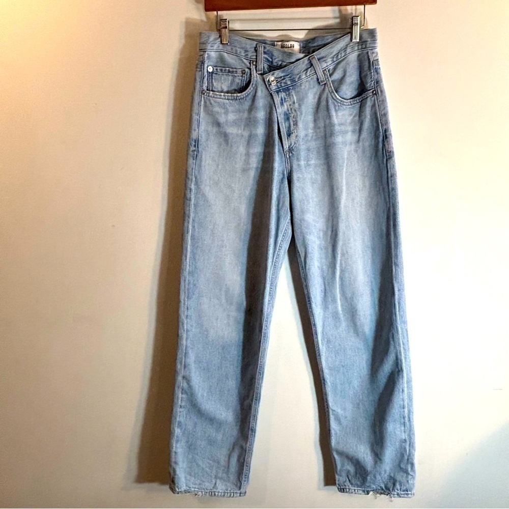 AGOLDE Sz 26 Straight Jeans in Light Wash Cross Over Zipper Closure High Rise